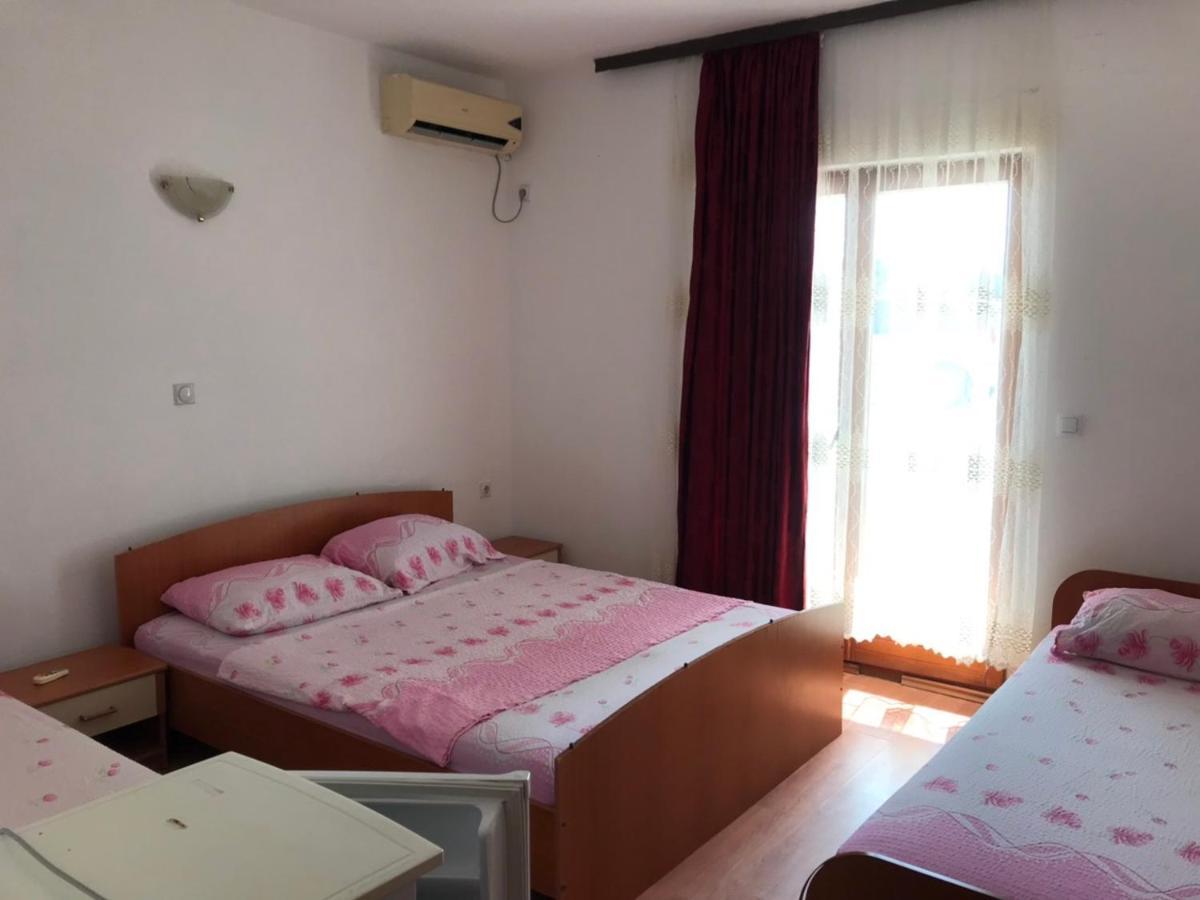 Rooms Ajllin Ulcinj Extérieur photo